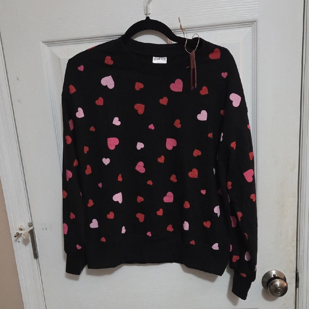 Serra Black Sweater with Heart Patterns